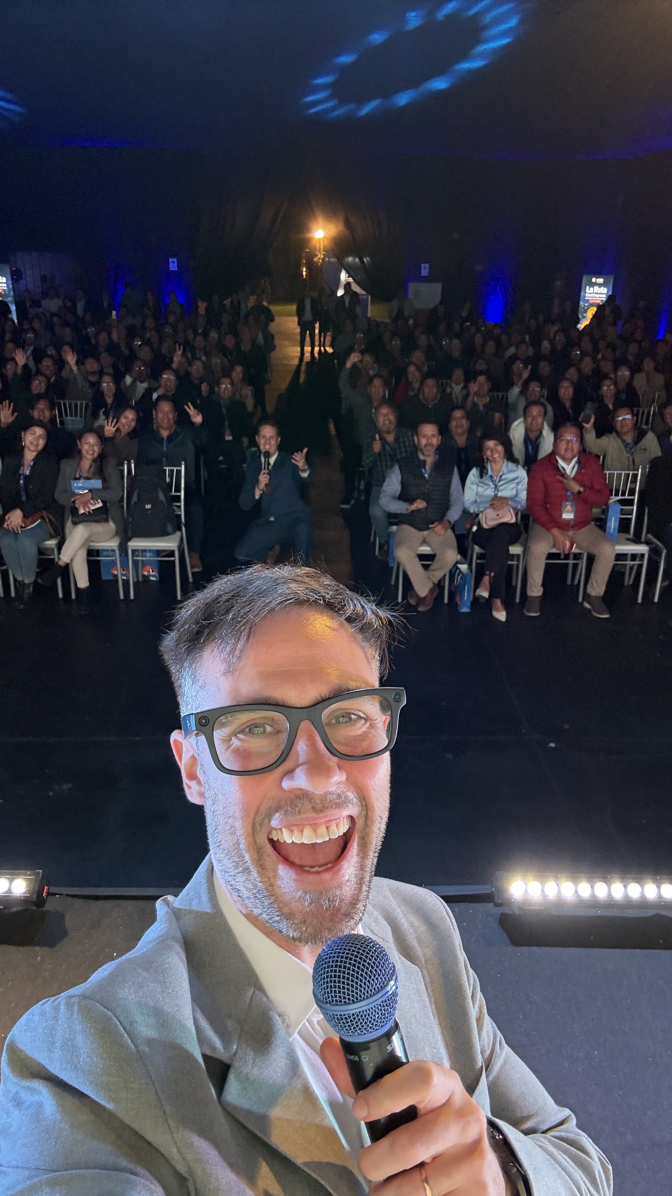 Axel Jutoran en conferencia